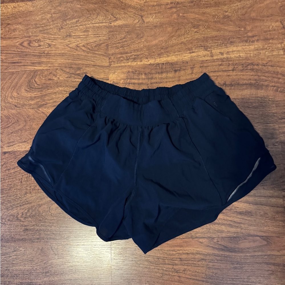 Lululemon Hotty Hot shorts low rise